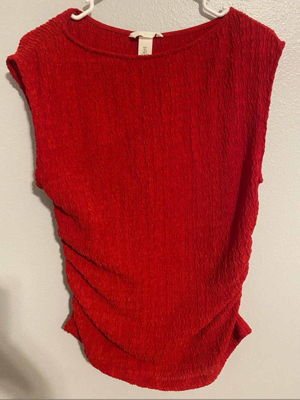 H&M Red Textured Cap Sleeve Top